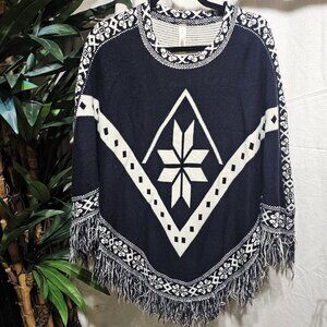 Diva D - One Size - Fringe Poncho